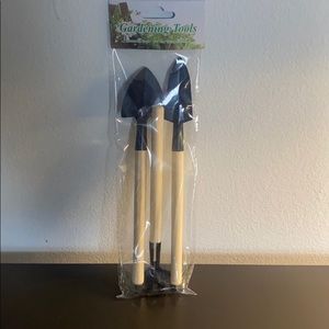 🔥Free with Purchase🔥 NWOT First Garden Tools!